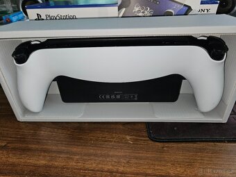 Playstation Portal - 2