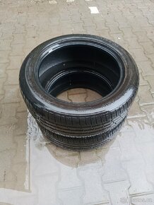 235/50/18 - 2