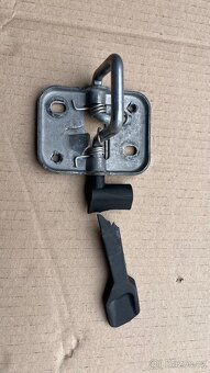 Zámek kapoty VW T7 7T ST 7T0823186 - 2