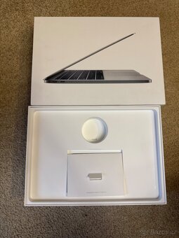 MacBook Pro 2017 touch bar - 2