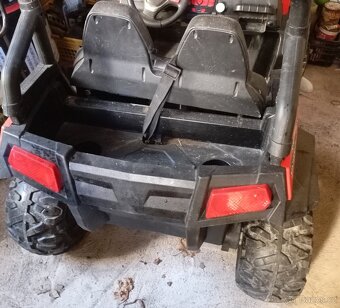 Elektrické autíčko 4x4 - 2