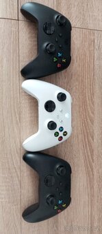 Xbox one 2 TB + 10 her a 3 ovladače - 2