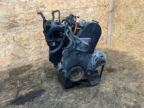 KOMPLETNÍ MOTOR 1.4 44KW AUD - 2