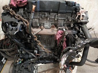 Prodám motor 1.6HDI 9HZ 80kW Peugeot - Citroen - 2