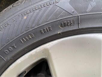 225/50 R17 98W GoodYear zánovní - 2