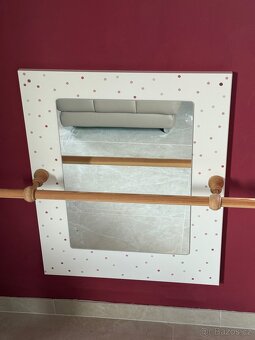 Montessori zrcadlo s madlem pro miminka a batolata - 2