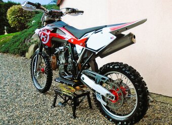Husqvarna TE 250 - r. 2005 - 2