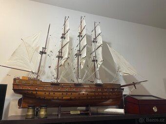 Model lodi ZAELAND - 2