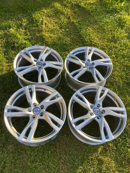 ALU KOLA VOLVO 5X108 R18 - 2