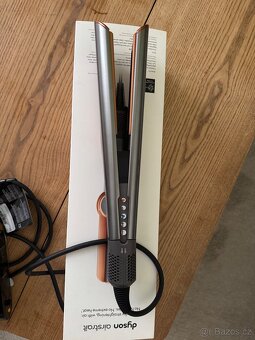 Dyson Airstrait - 2
