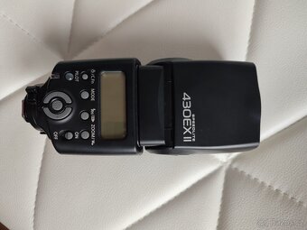 Canon blesk Speedlite 430 EX II - 2
