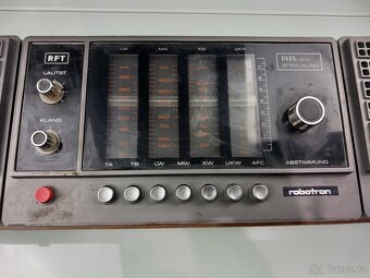 Rádio RFT Stralsund RR - 1211 Robotron - 2
