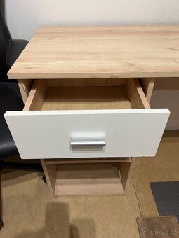 Prodám psací stůl - 2