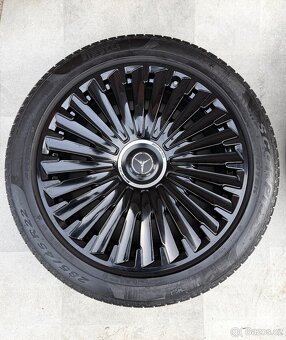 Gls R22 Mercedes 22 Zimní Pirelli 285/45 R22 r.2024 6,8mm - 2