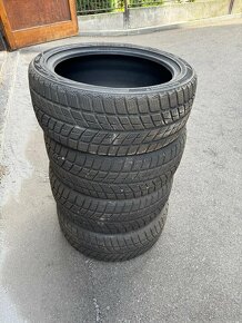 Zimní pneumatiky 225 X45 R18 - 2