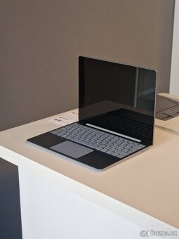 Microsoft Surface Laptop Go 3 - 2