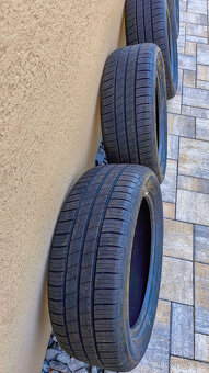 Pneu letní Good Year Efficient Grip 205_55 R17 DOT22 - 2