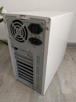 AT skříň se zdrojem - pro 486, Pentium - 2