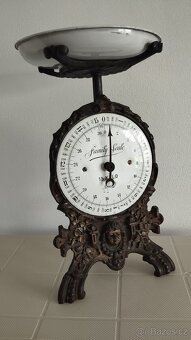 Velmi staré 15kg velké jednomiskové váhy cca 100let staré - 2