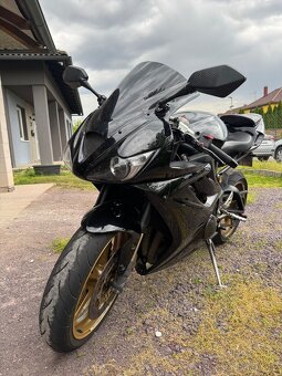 Triumph Daytona 675 - 2
