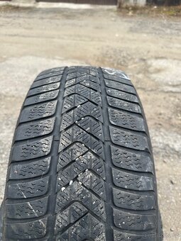 Pirelli 225/45/18 - 2
