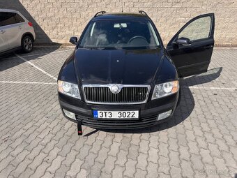 Škoda octavia 2 Combi 1.9. TDI 77 KW - 2
