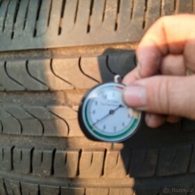 Akce Pirelli 275/40 R21 7mm 4ks - 2
