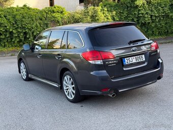 Subaru Legacy 2.5i LPG 2011 - 2