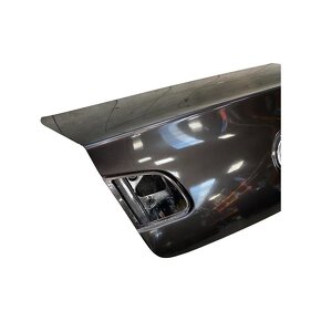 Víko kufru hnědá LC8Z VW Passat B6 sedan r.v. 2008 - 2