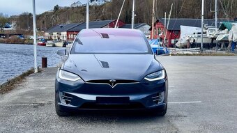 Tesla Model X - 2