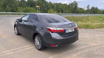 Toyota Corolla 1.6 - 2