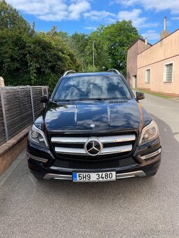Mercedes Benz GL500 - 2
