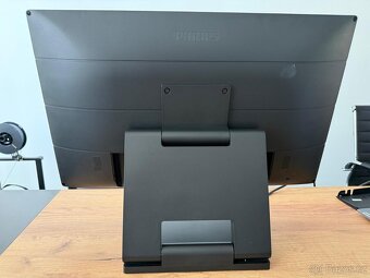 Dotykový monitor 24" Philips 242B9T - 2