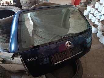 Páté dveře vw golf IV Variant - 2
