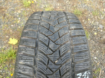 2ks zimní pneu Dunlop 215/45/17 - 2
