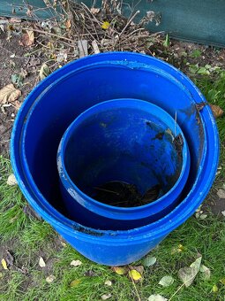 Sud na vodu modrý 200 litrů - 2