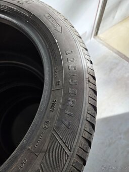 Zimní pneu 225/55 R17 Dunlop - 2