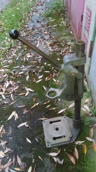 Stojan k vrtačce - 2