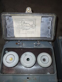 Vypínač s pojistkami - 2