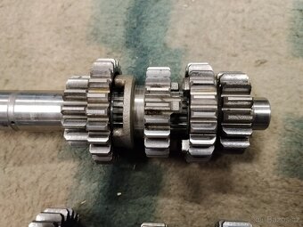 Prodám převodovku Yamaha YZF250 - 2