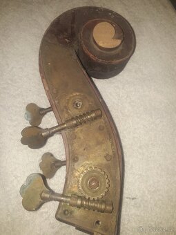 Upinač strun hlava - 2