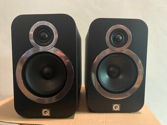 Regálovky Q Acoustics 3020i černé - 2