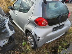 Toyota Aygo 2006 AUTOMAT 1,0i 50kW 1KR - DILY Z VOZU - 2