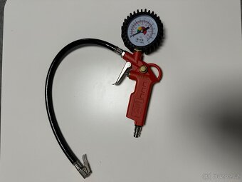Stříkací pistole na barvu HVLP 1,4 mm. - 2