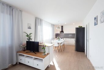 Pronájem rodinným dům Zlín Kudlov - 2