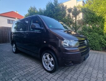 VW Multivan T5. 2.0Tdi 103kw Comfortline servis VW rok 2012 - 2