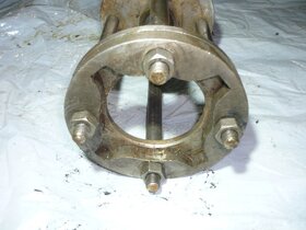 škoda 1000-125 stahovák ložiska zad. kola - 2
