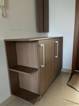 botník a odkládací stěna - 2