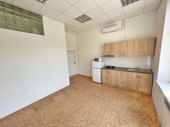 Pronájem bytu 2+kk se sdílenou koupenou a WC bez provize RK - 2