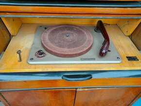 Sestava elektronkové rádio TESLA Máj 623A+gramofon - 2